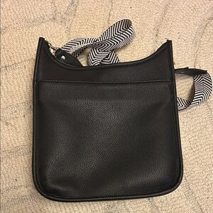 Rae Dunn black bag